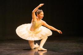 Les Quennevais school. Jersey Eisteddfod dance section. Class 409 The Annette Perkins Trophy, solo ballet 9 to 10 years old. Matilda De Gouveia                        Picture: ROB CURRIE