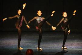 Les Quennevais school. Jersey Eisteddfod dance section. Class 431B The Geraldine Des Forges Award, Trio/Quartet 7 to 21 years old. Amelia Laurent-Medder, Ellie Nunes & Arihana Beclenas dancing to Stardust who came second and were awarded a gold certificate                          Picture: ROB CURRIE