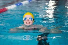 Les Quennevais swimming pool. Swimarathon. JCP students from year 3 to 6 fill the session. Zara (9) of team Lovely Lobsters                           Picture: ROB CURRIE