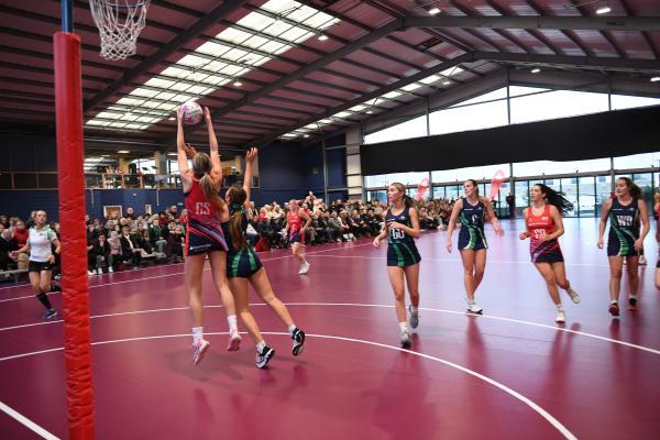 Jets Leah Griffin reaching out NETBALL Team Jets v Poole Picture: DAVID FERGUSON