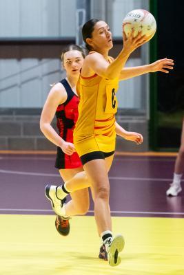 Netball at Les Ormes. St Saviour A (yellow) V Convent C (red).  Sam Franco                        Picture: ROB CURRIE