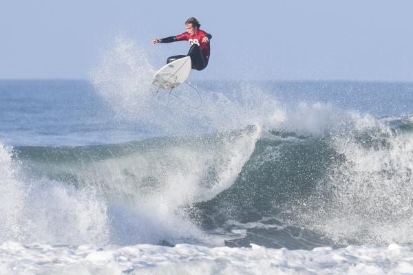 ENG surfer Arthur Randall SURFING GB Cup 2024 at the Watersplash Picture: DAVID FERGUSON