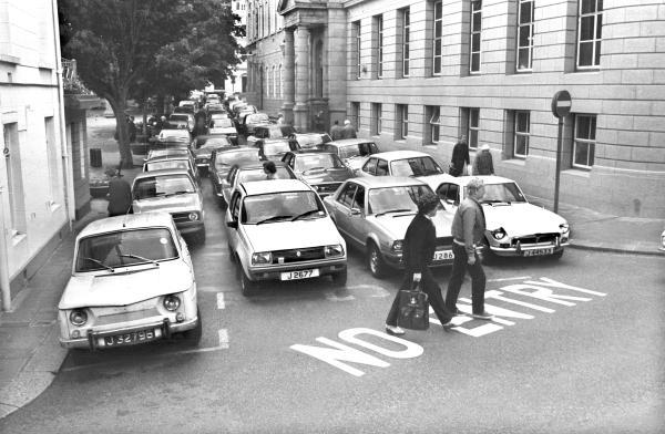Temps Passe Royal Court Road Parking 1980