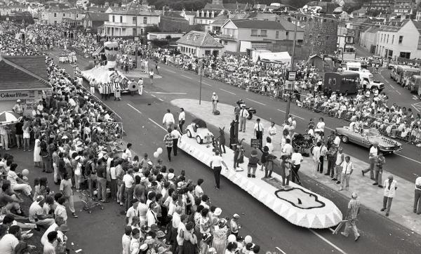 TEMPS BOF 1987 Battle of Flowers Picture: JON GUEGAN